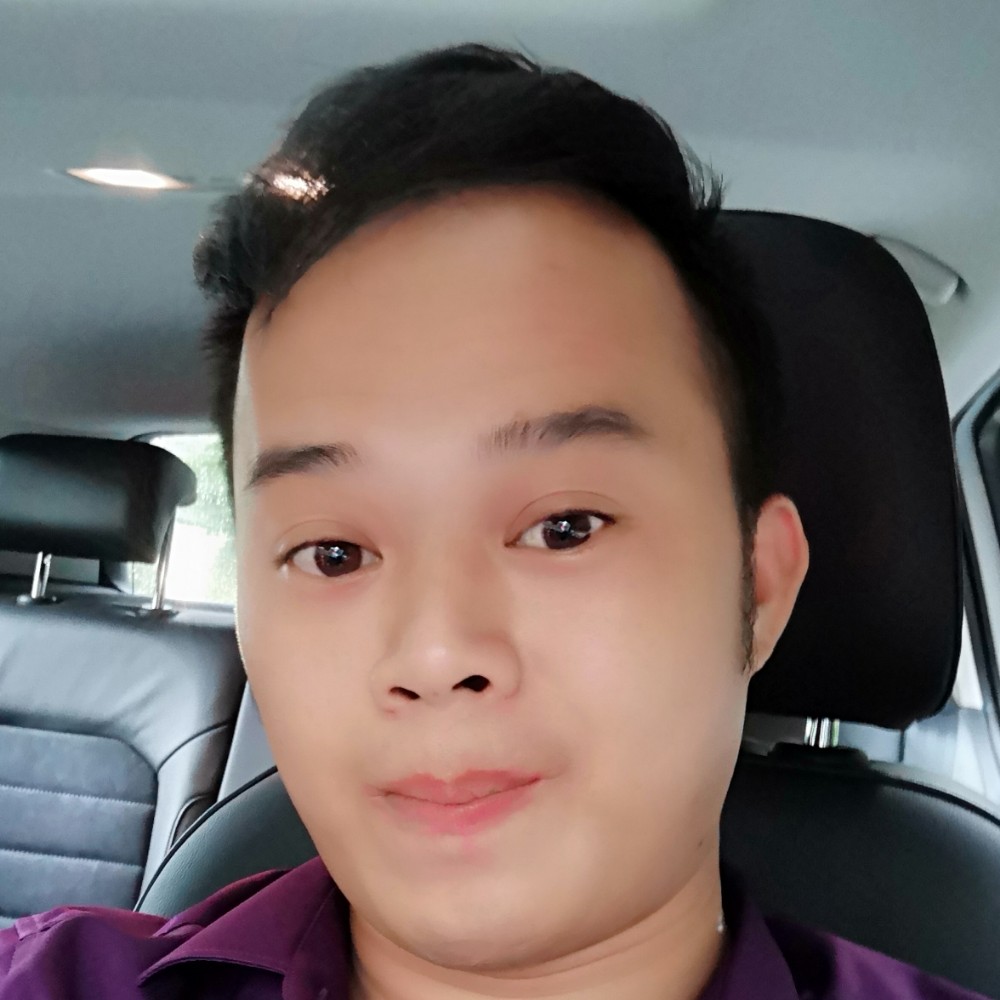 中心凝眸老实的照片