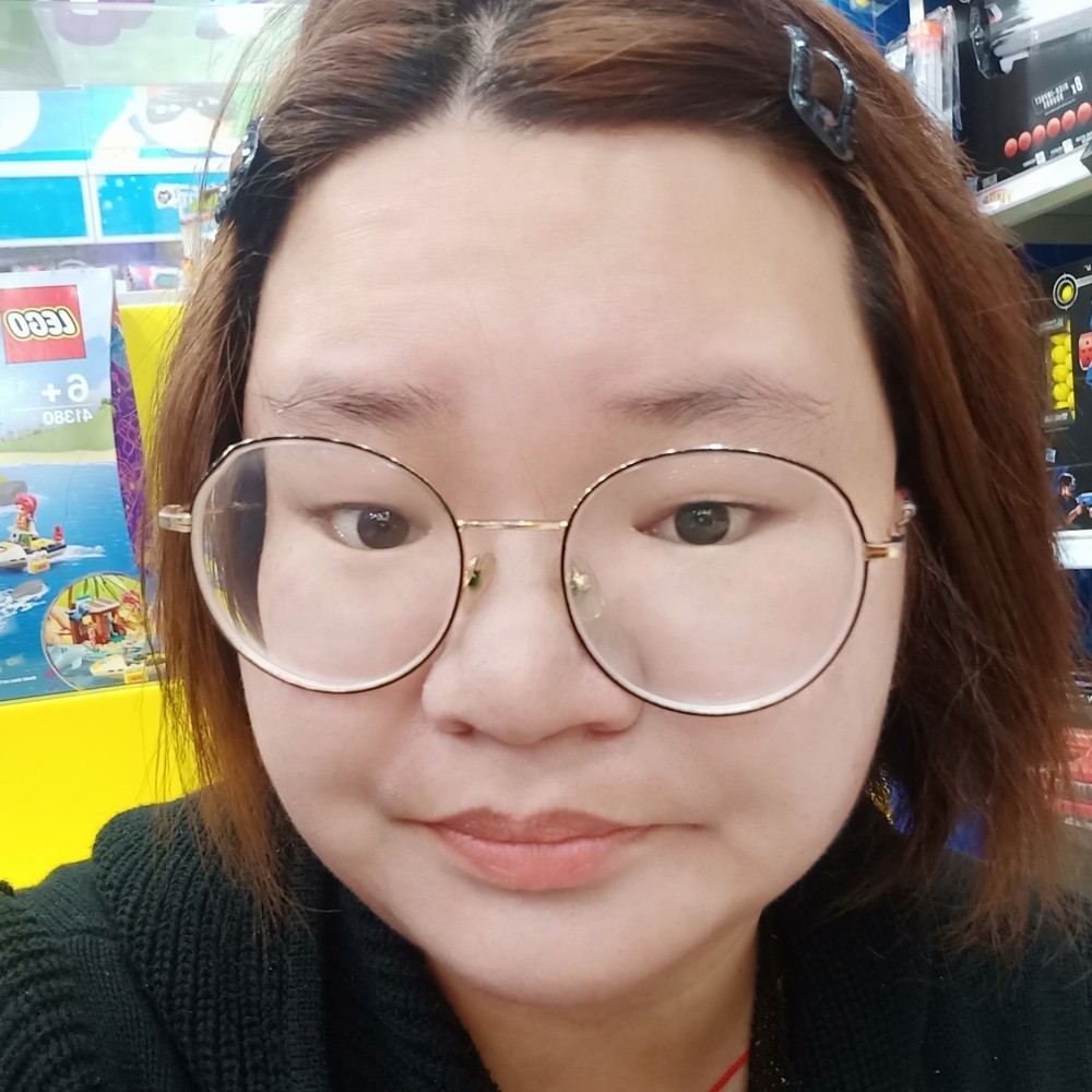 旧颜漫步忧虑的照片