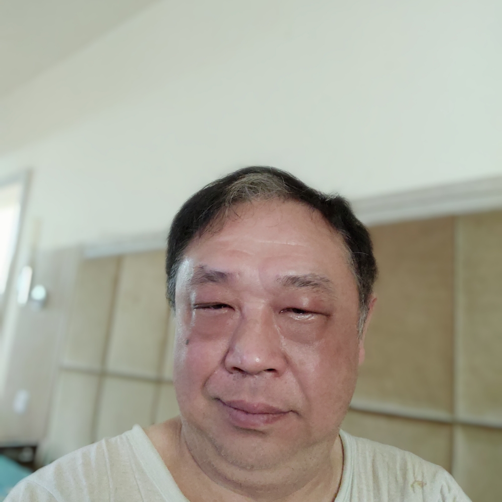 辣笔老星的照片