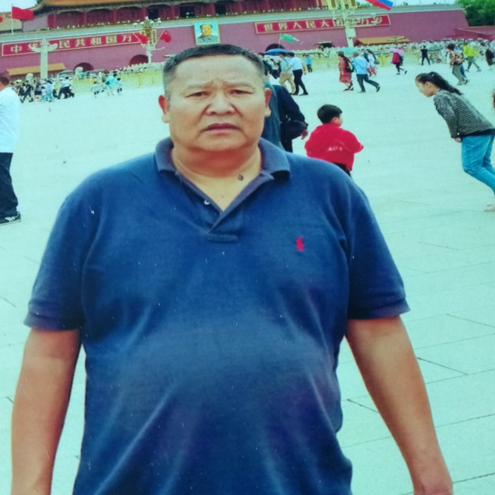 晚上好我在上班的照片