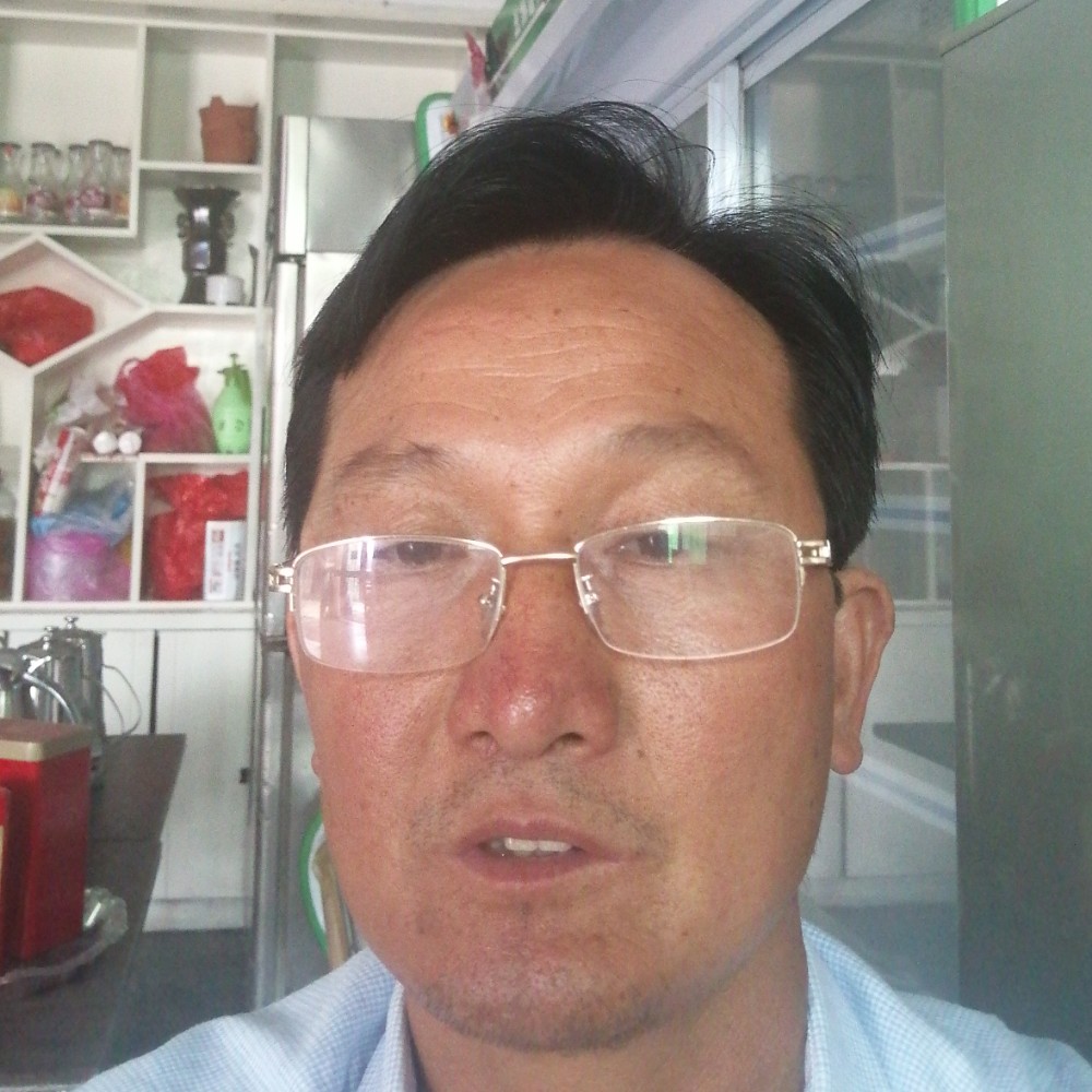 不听话的踢紫萱的照片