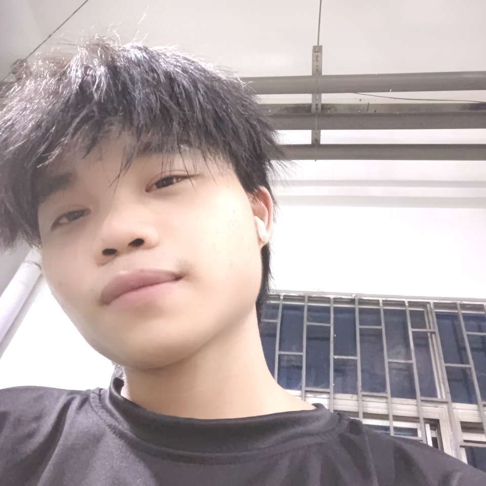 冷眸那落拓的照片
