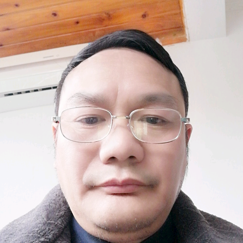 大方浮波的照片