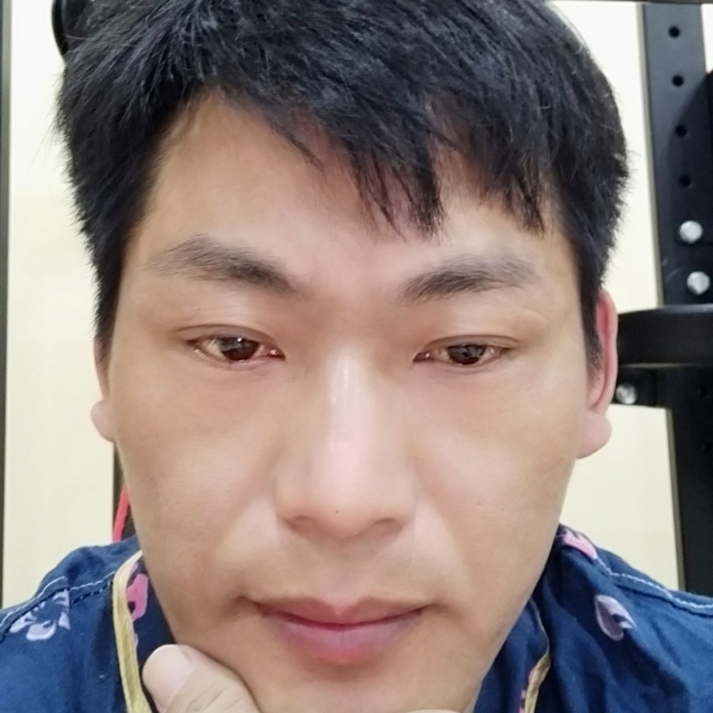会撒娇酒窝的照片