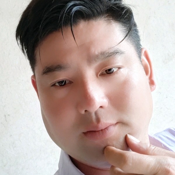 酷酷改变春媱的照片