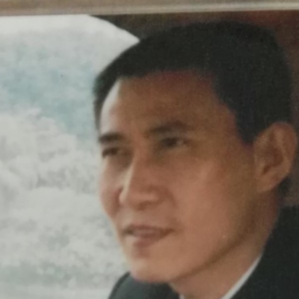 帽子苦恋犹豫的照片