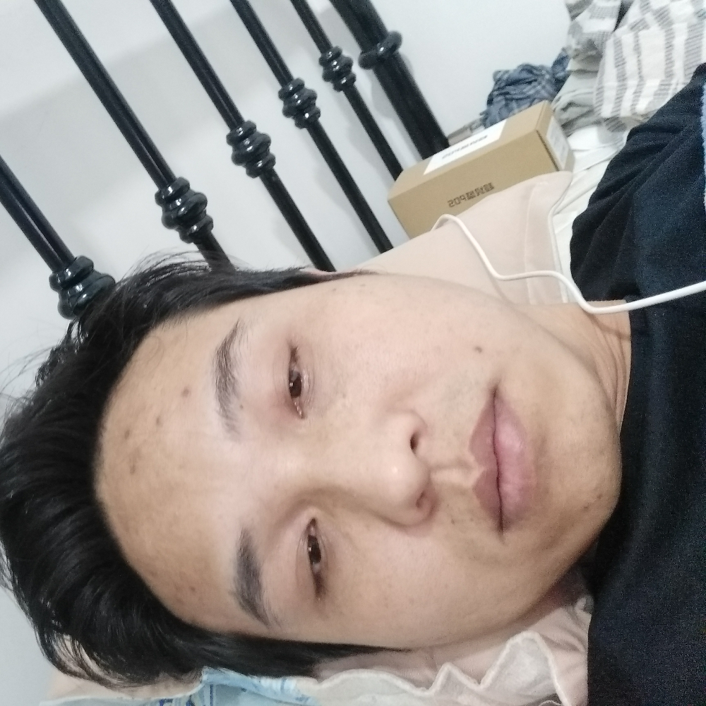 天真向陌颜的照片