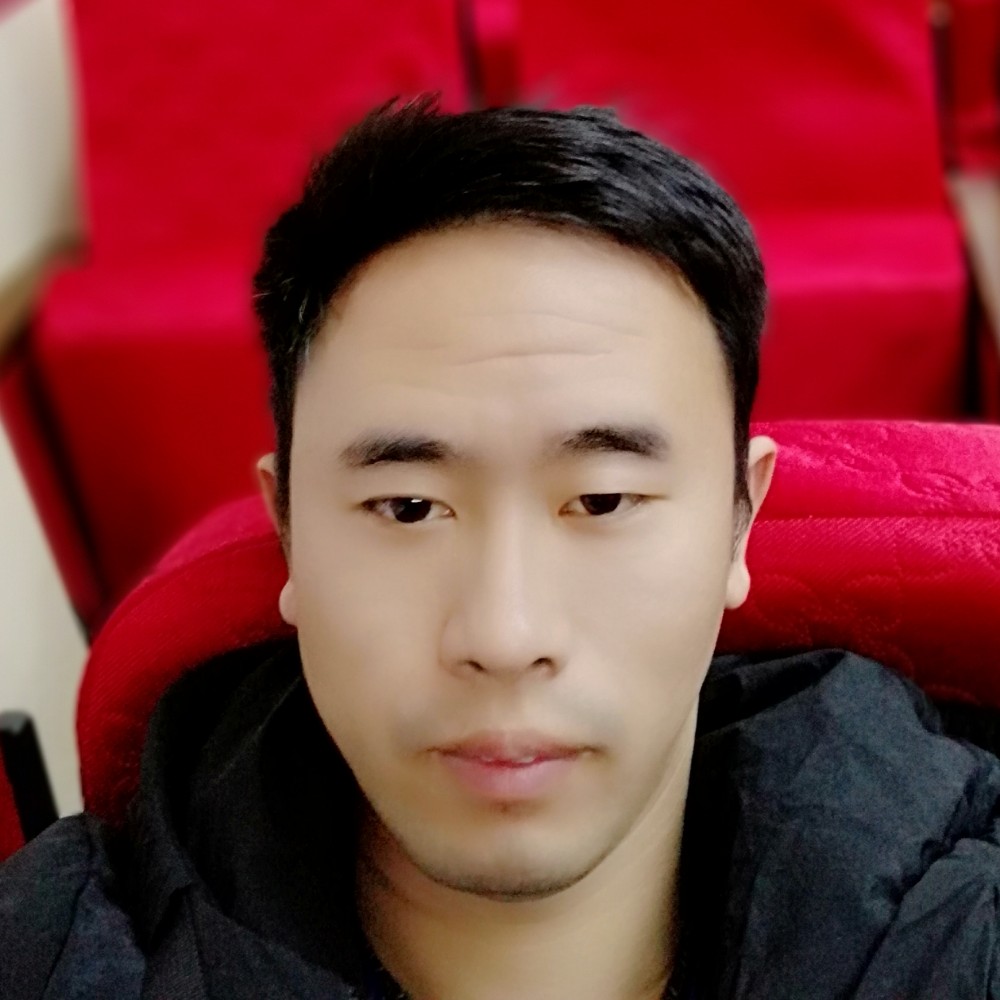 幸福包容世界的照片