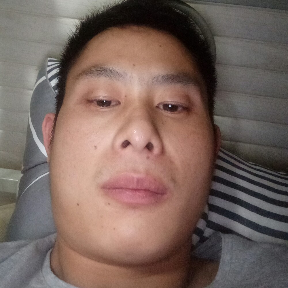汤潇鸣的照片