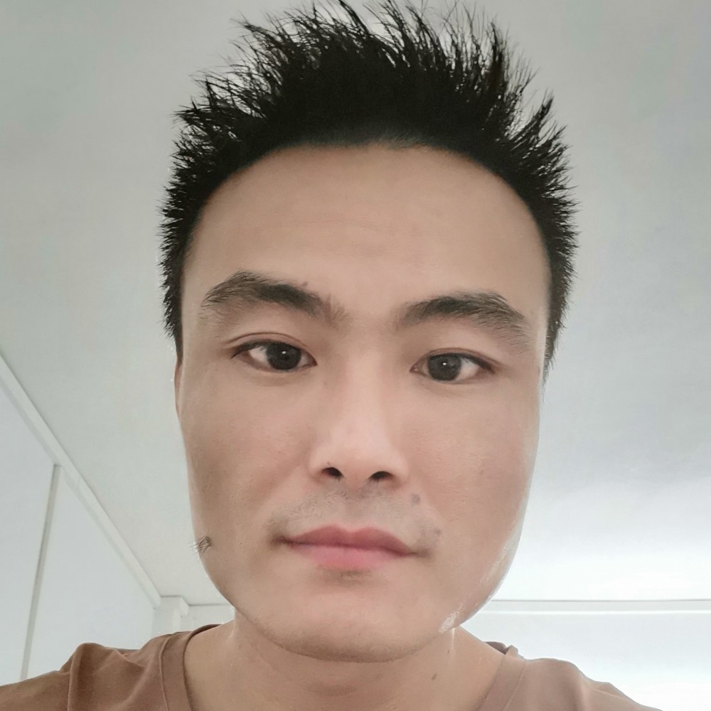 机智浅吻手机的照片
