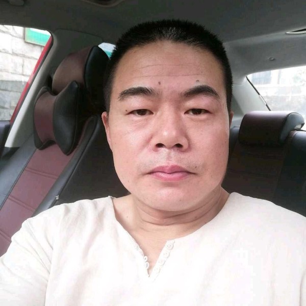 锦瑟忧郁的照片
