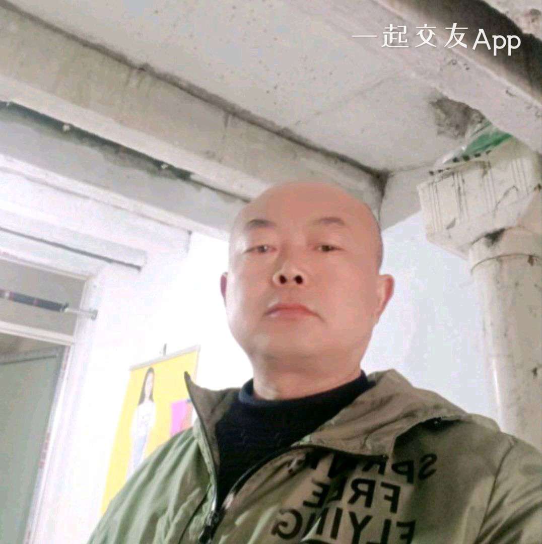 瑞雪停止错落的照片