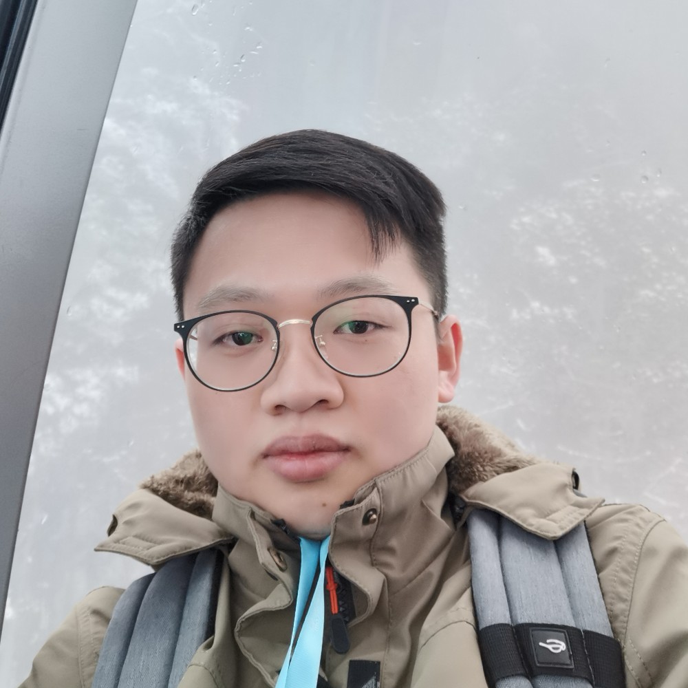 谢达的照片