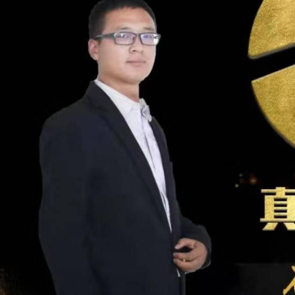 石烁的照片
