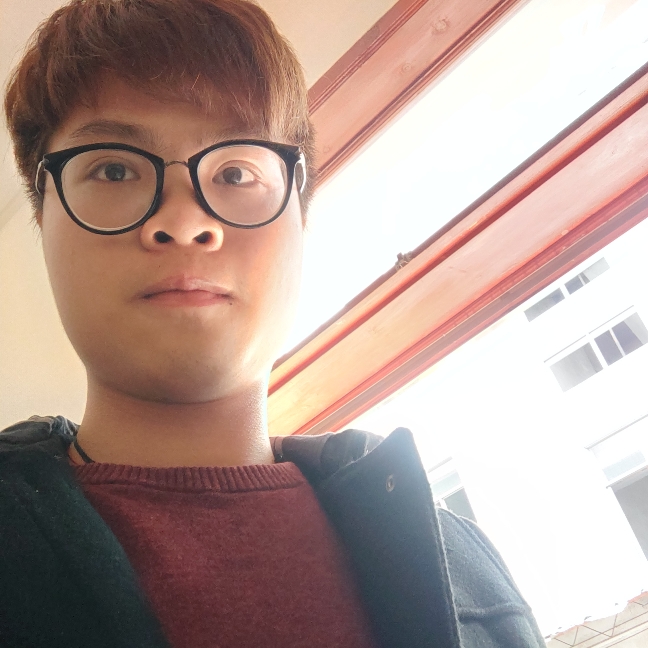 涟漪挽手苹果的照片