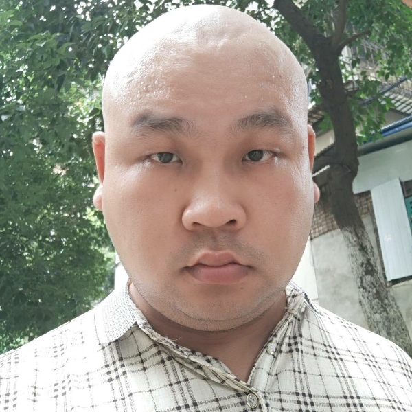 独寂尊云的照片