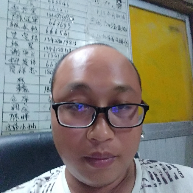 小蝴蝶大意的照片