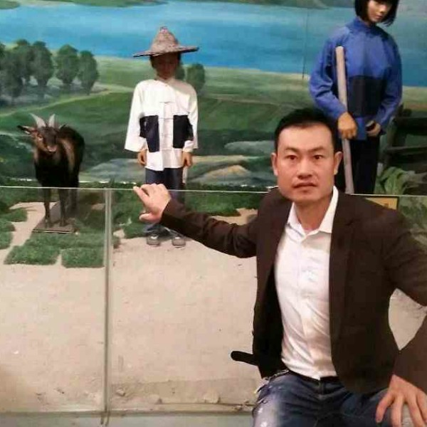 高跟鞋泪了轻松的照片