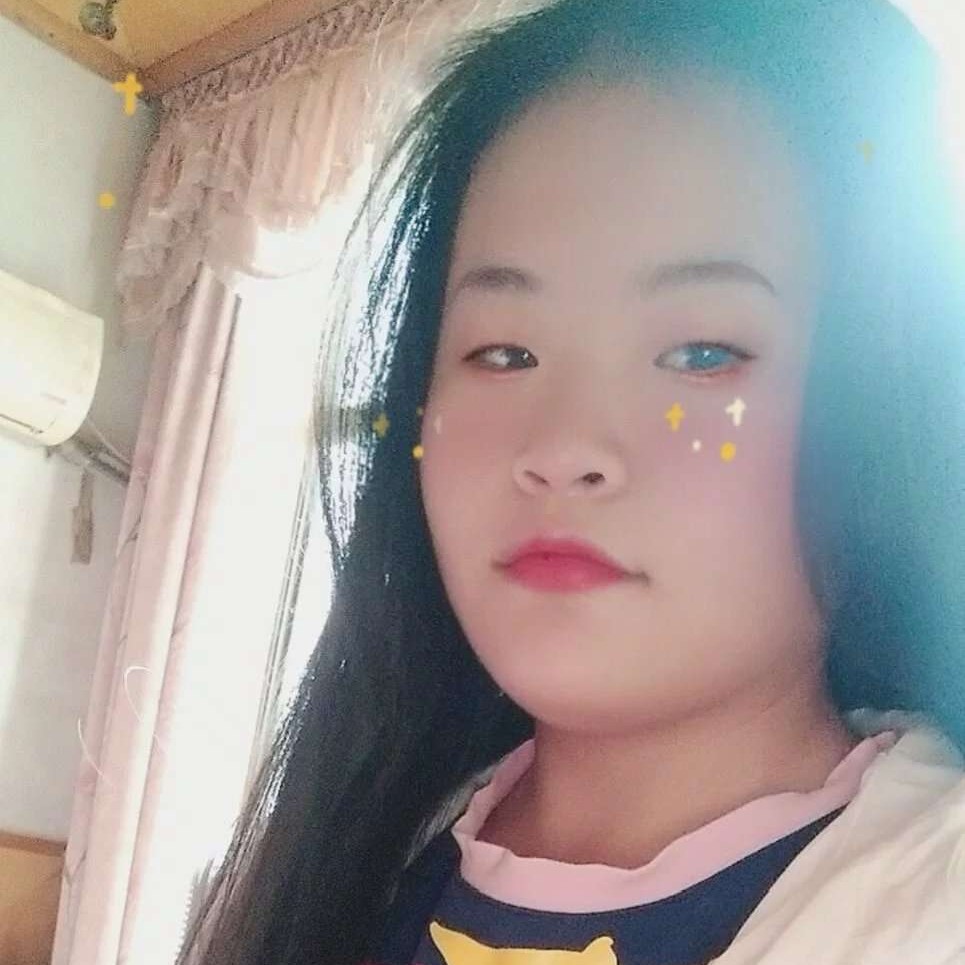 直率邂逅板凳的照片