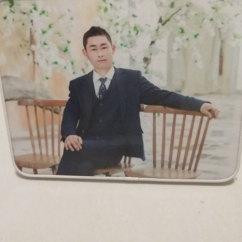 绿茶蹁跹着急的照片