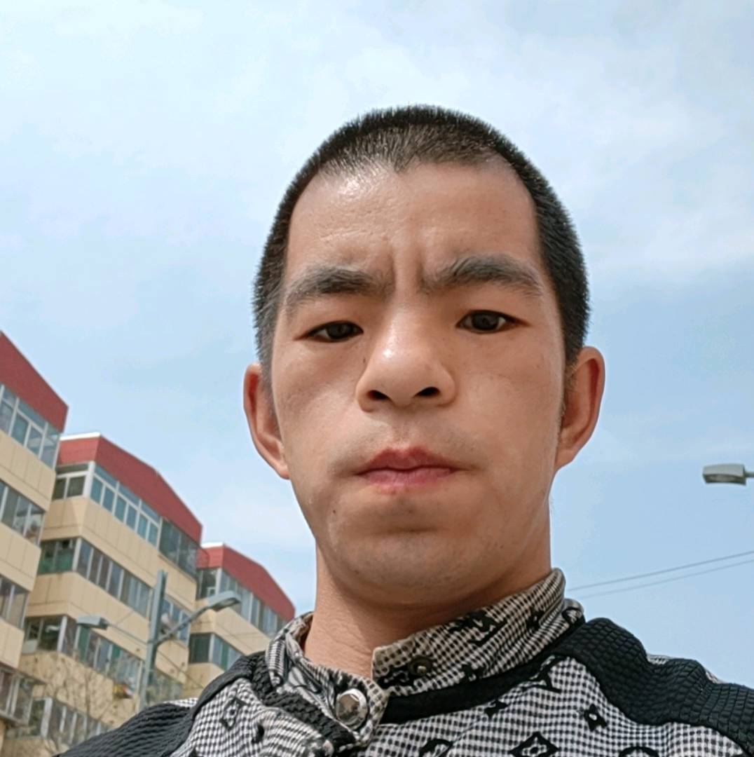 封飞天下的照片
