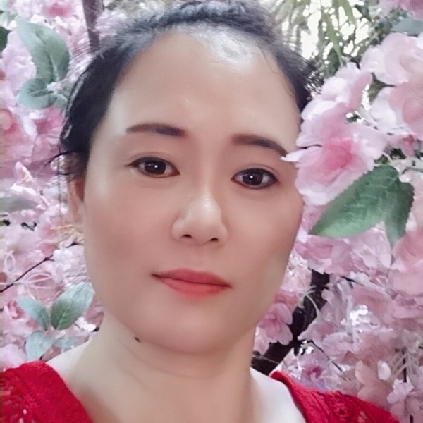 勤恳笑季节的照片