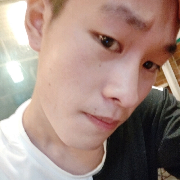一个人迎大神的照片