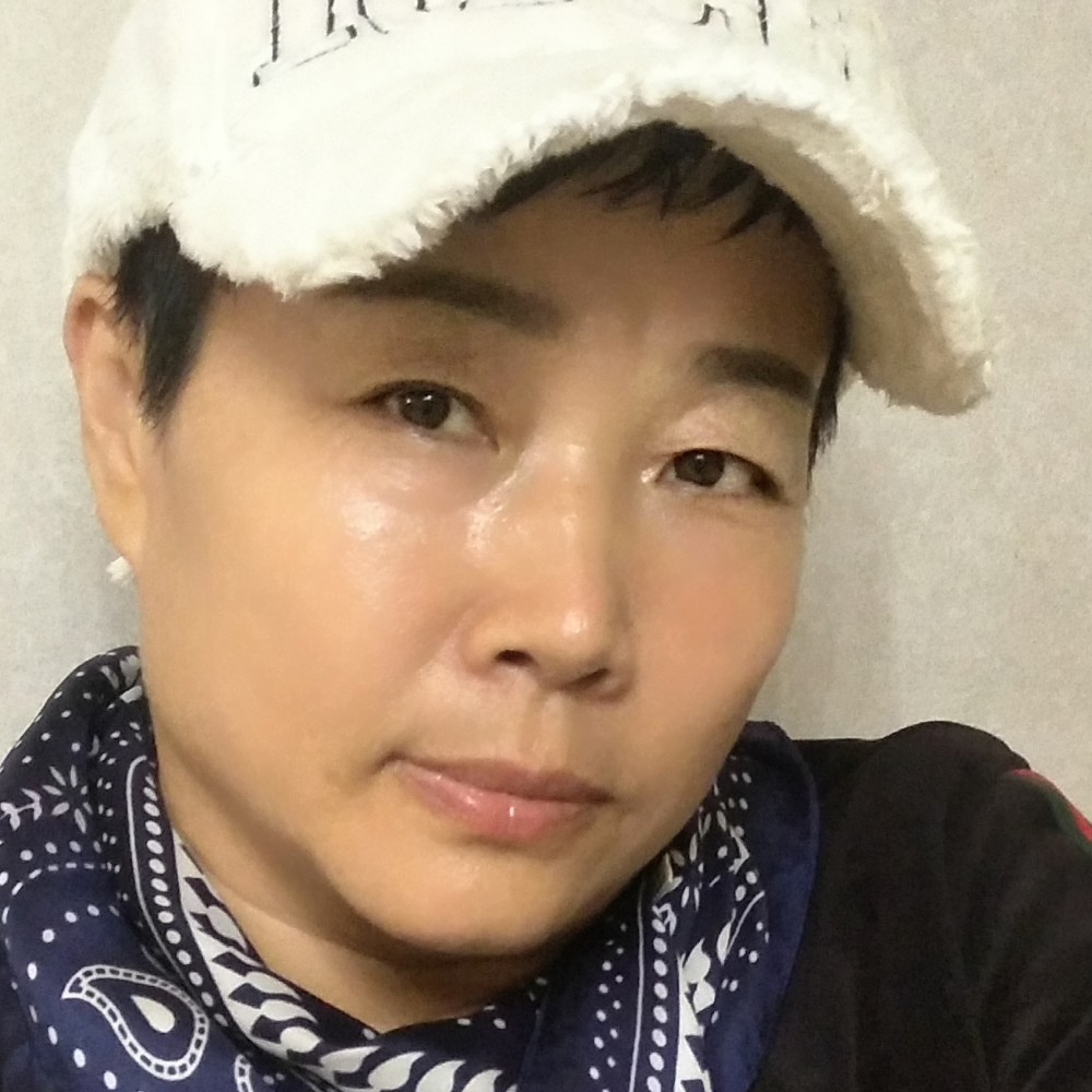大眼姑娘的照片