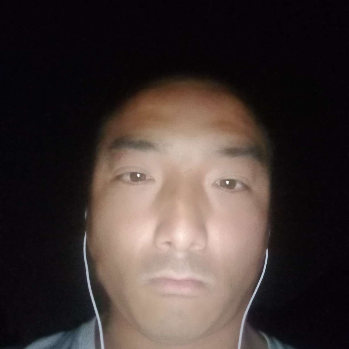 儒雅放弃自行车的照片