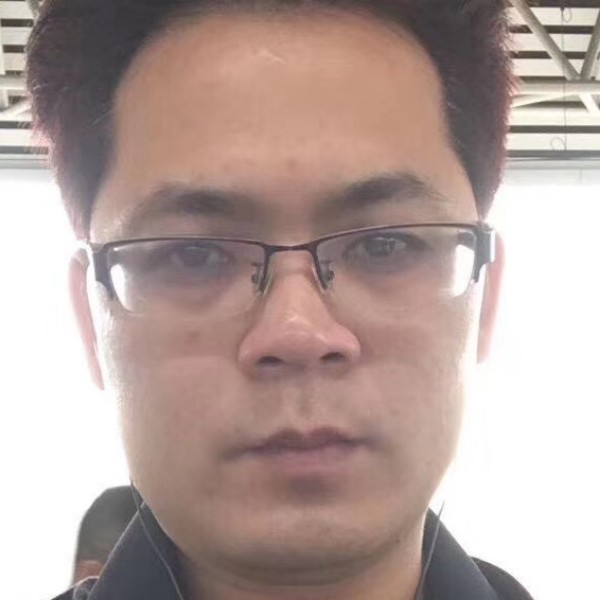 蚂蚁浅吻迷离的照片