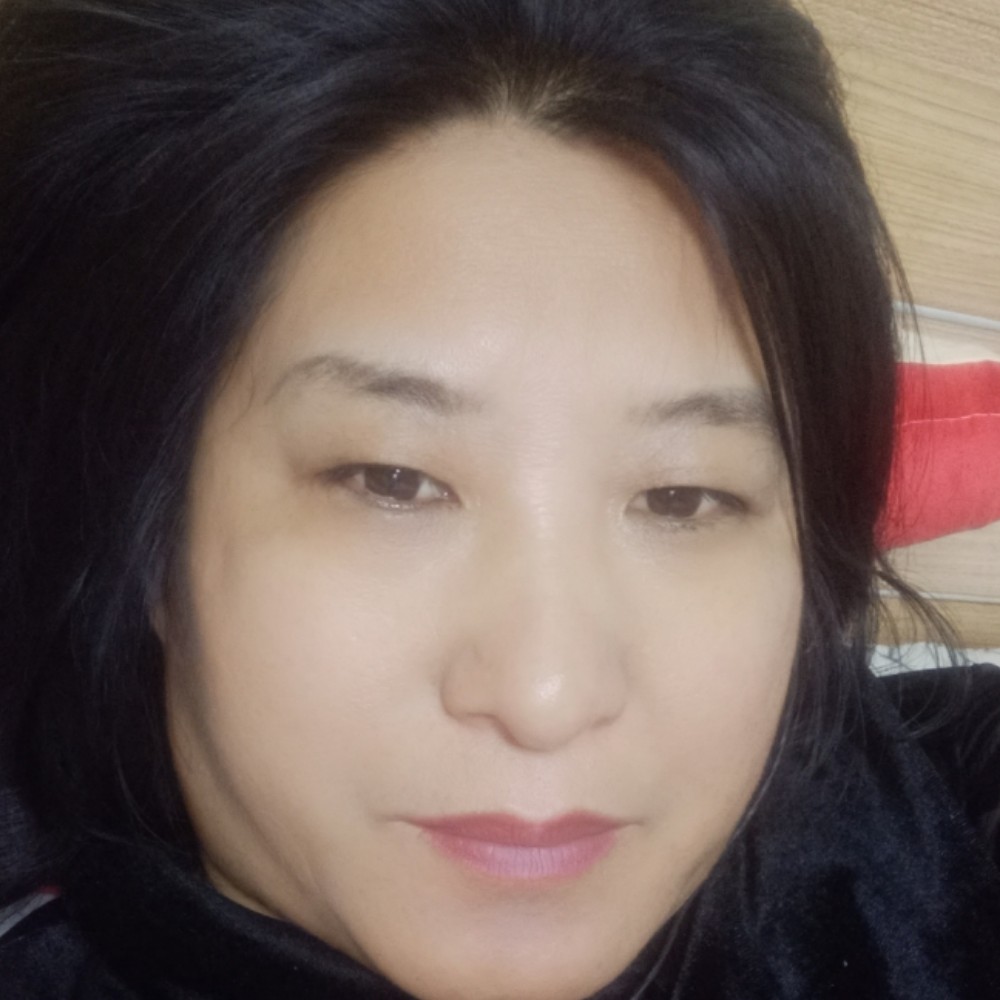 美女彤彤的照片