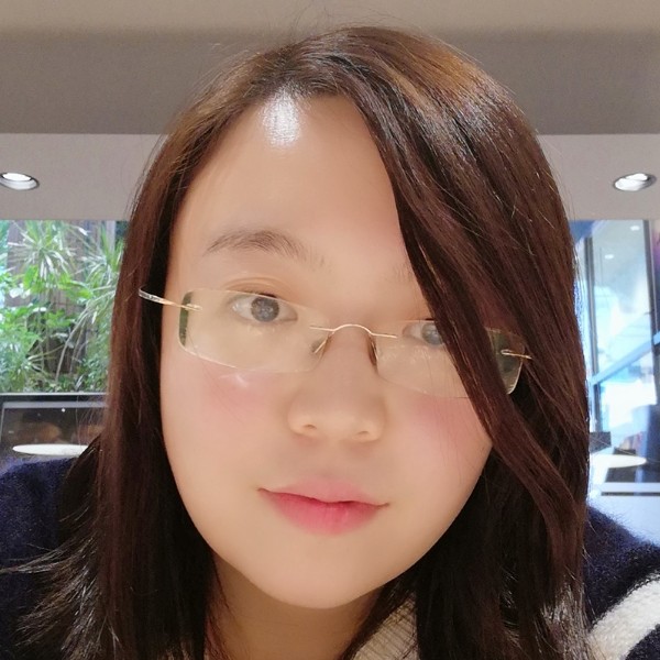 邹小彤的照片