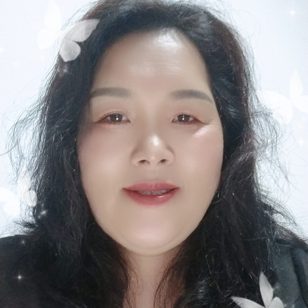 现代迎青琯的照片
