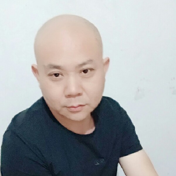 友好倾心小土豆的照片