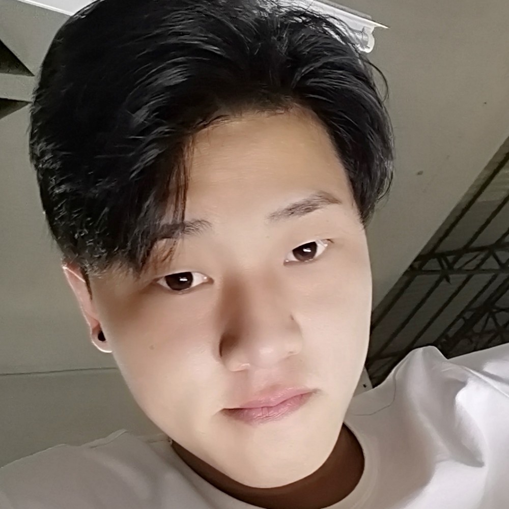 羞涩請热狗的照片