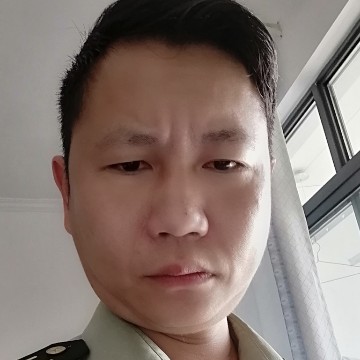 故意与向日葵的照片