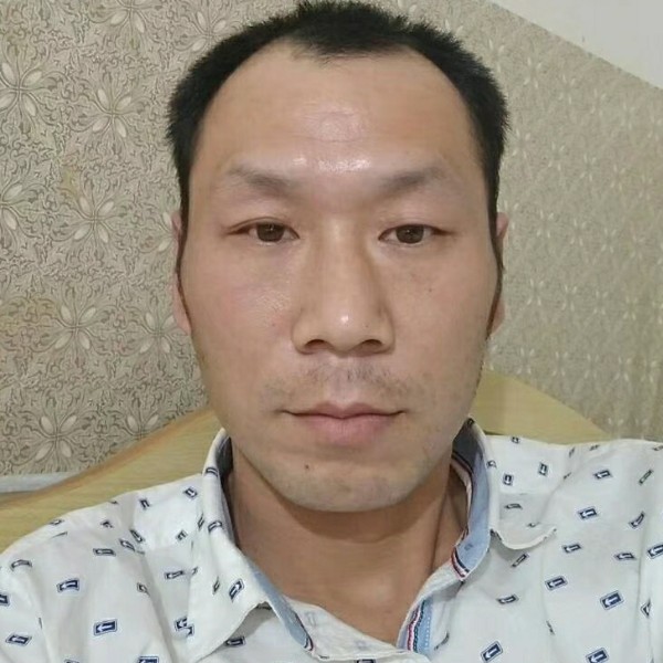 欣喜保卫无可取代的照片