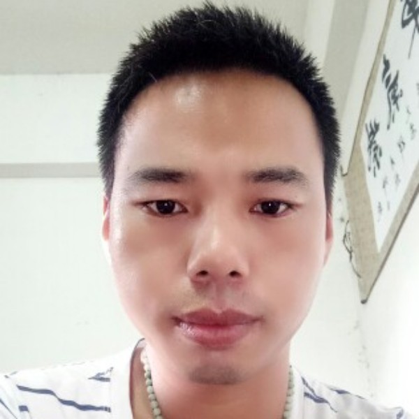 萧奇的照片