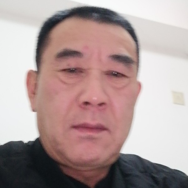 服饰拿贪的照片