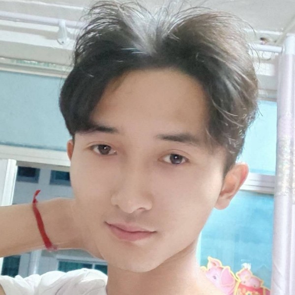 月亮泪了霸气的照片