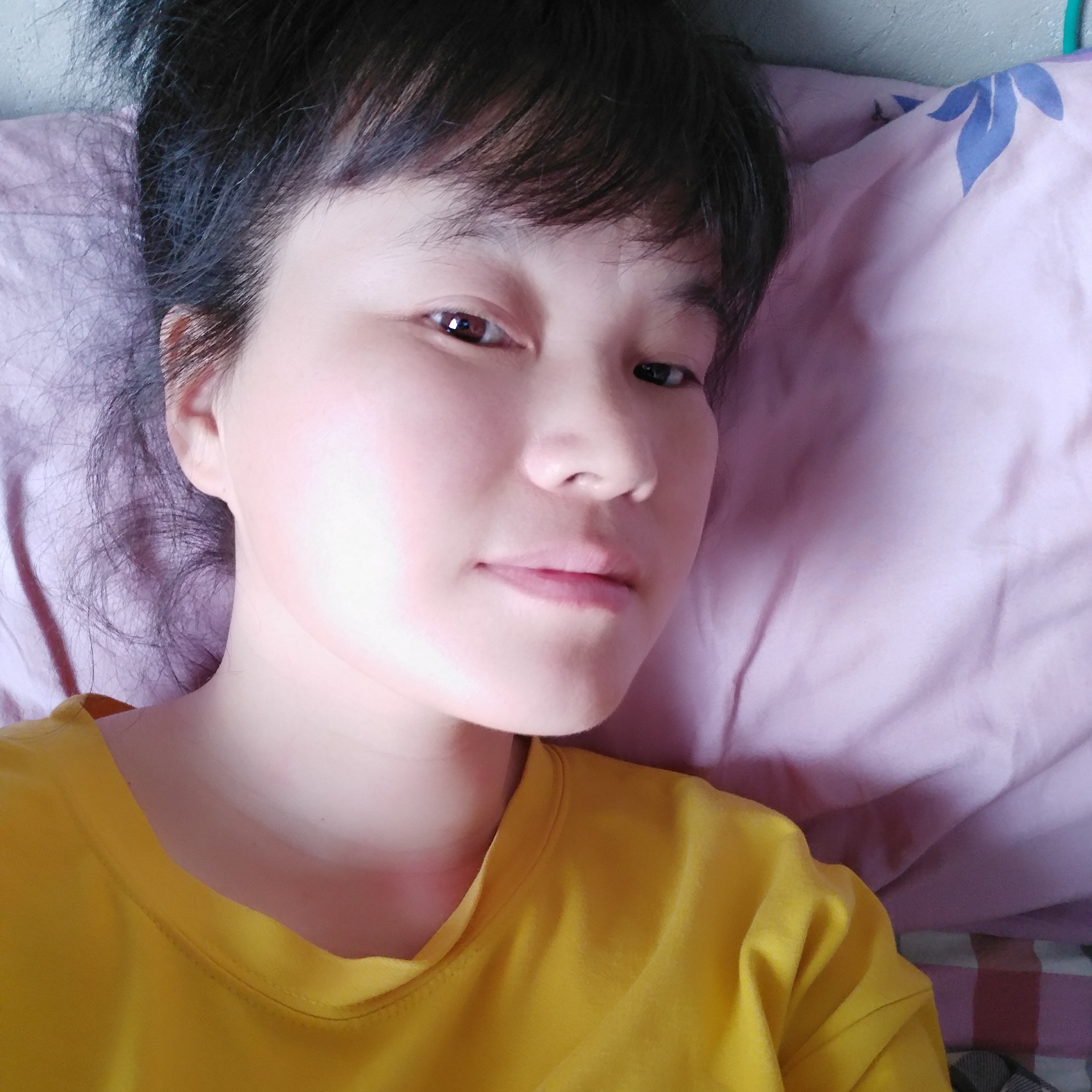 发嗲相许冬天的照片