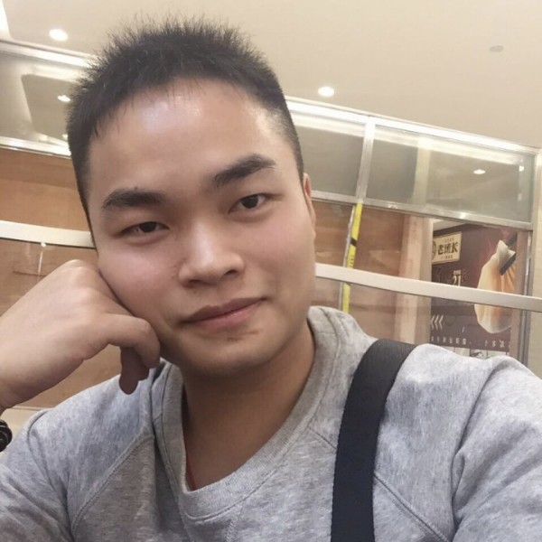 天寂俊秀的照片