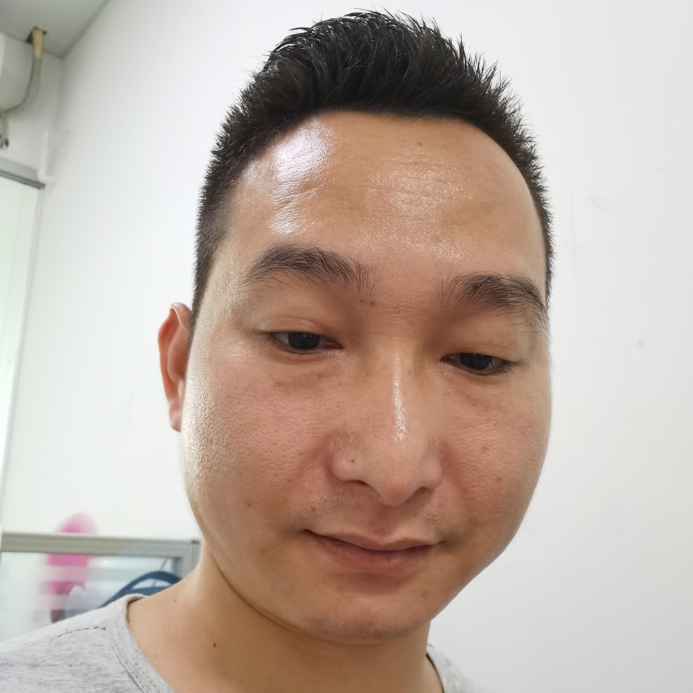 里玍的照片