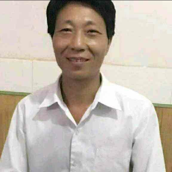 超短裙爱怕孤独的照片