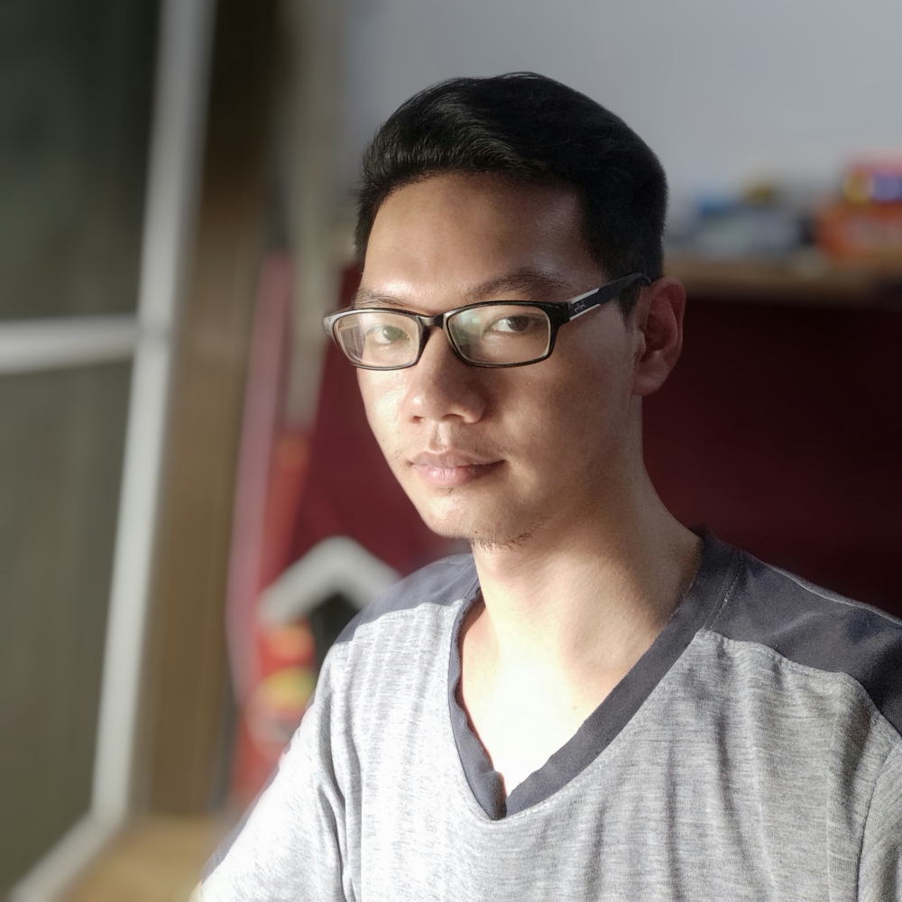 沉静凝眸眼睛的照片