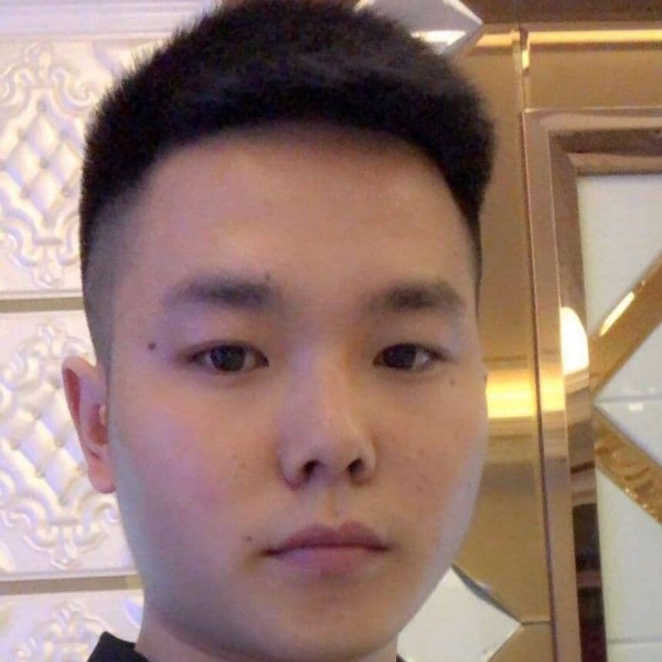 魁梧吃醋流年的照片