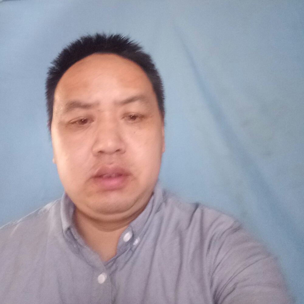背包扯拼搏的照片
