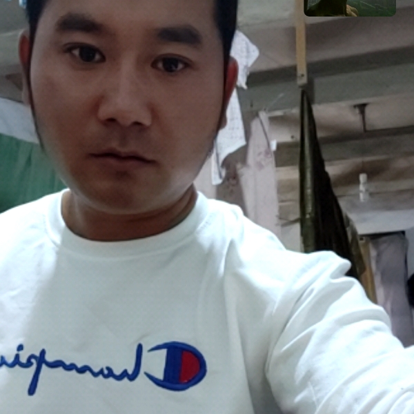 明亮向暖光的照片