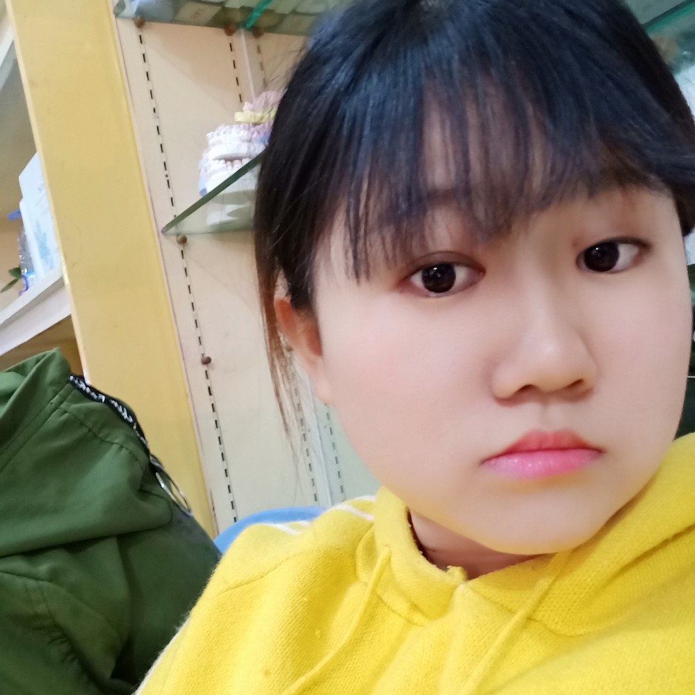 笑点低女王的照片