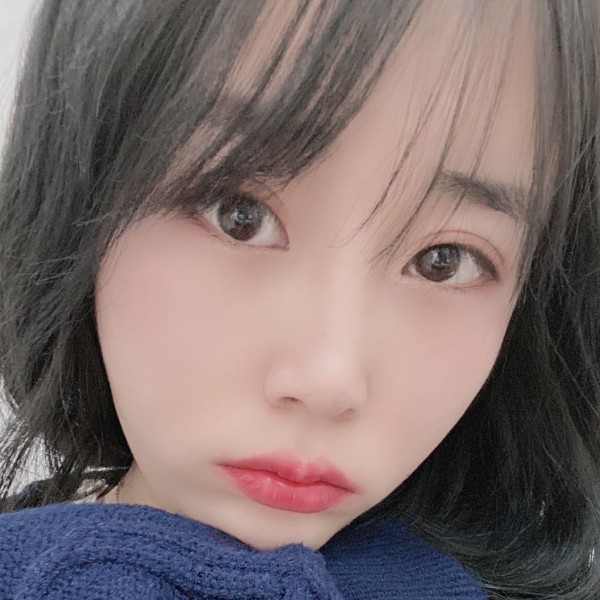 安琪亚娜的照片